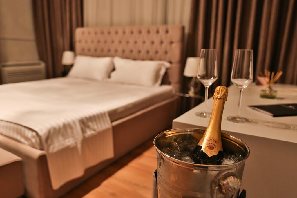 Padam Boutique Hotel Tiran Dış mekan fotoğraf